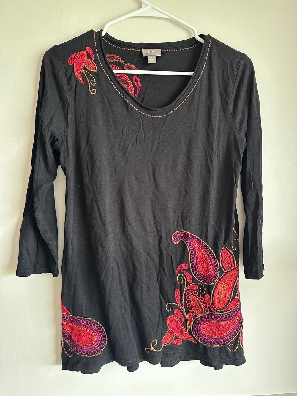 J Jill Embroidered Paisley Tunic Top Black Pink Red 3/4 Sleeve Knit Blouse Small